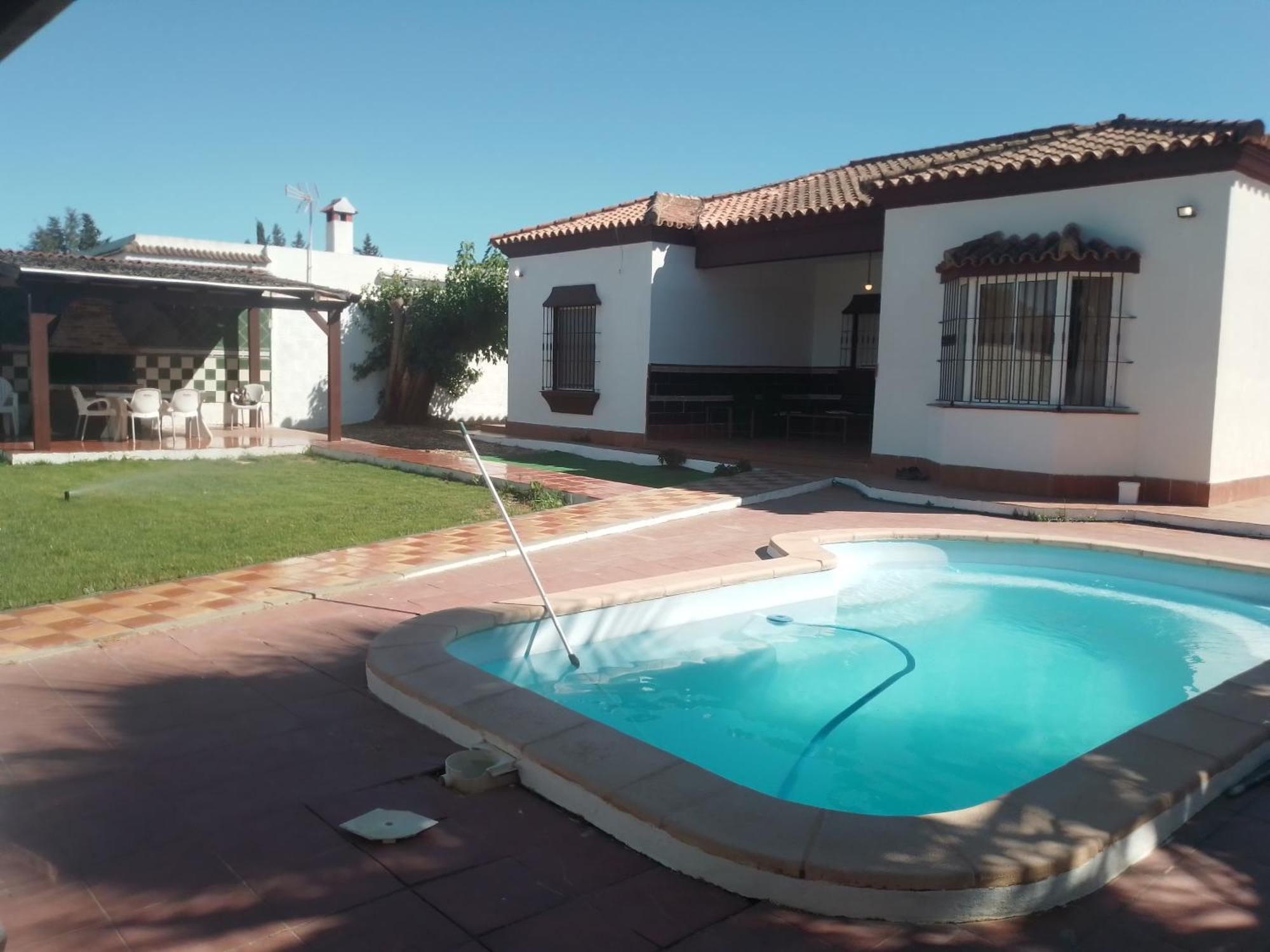 Dom wakacyjny Agradable Chalet Con Piscina Escapadas. Chiclana de la Frontera